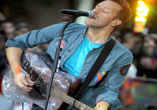 Coldplay Urged by PETA India to Serve Only Vegan Meals and Wear Leather-Free Clothing in India During Sustainability-Focused Tour