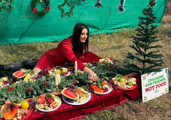 Actor and Influencer Amy Aela Has Chickens & Rabbits for Lunch, but as Guests, in Heartwarming PETA India Christmas Video